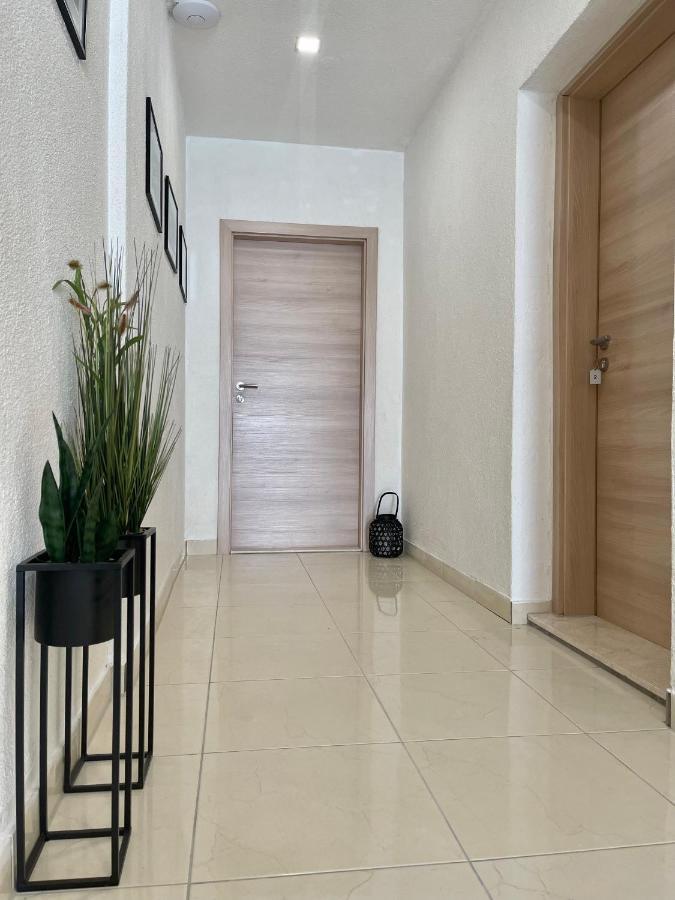 Apartmani “Kresimir” Omis Bagian luar foto