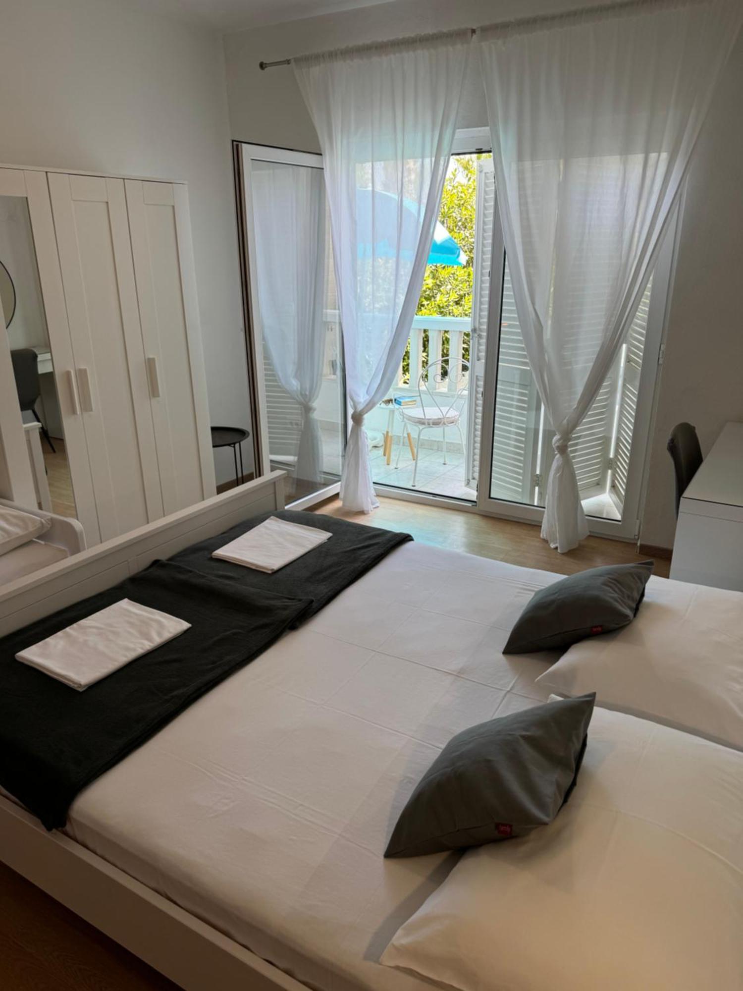 Apartmani “Kresimir” Omis Bagian luar foto